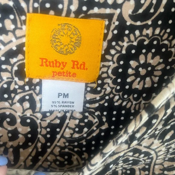 Ruby Rd. Top - Picture 3 of 4